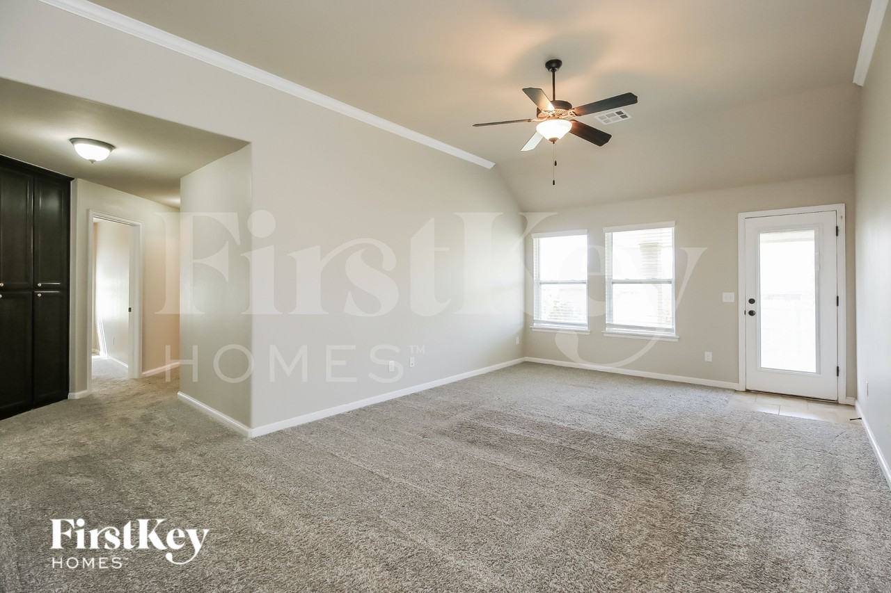 4225 Nw 155th St - Photo 7 of 15