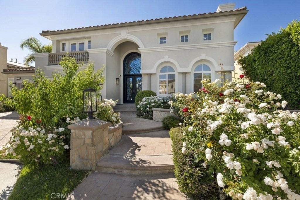 20151 Via Medici - Photo 5 of 50