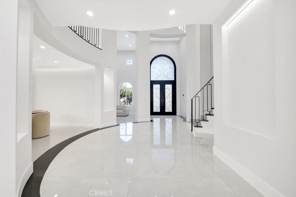 20151 Via Medici - Photo 7 of 50