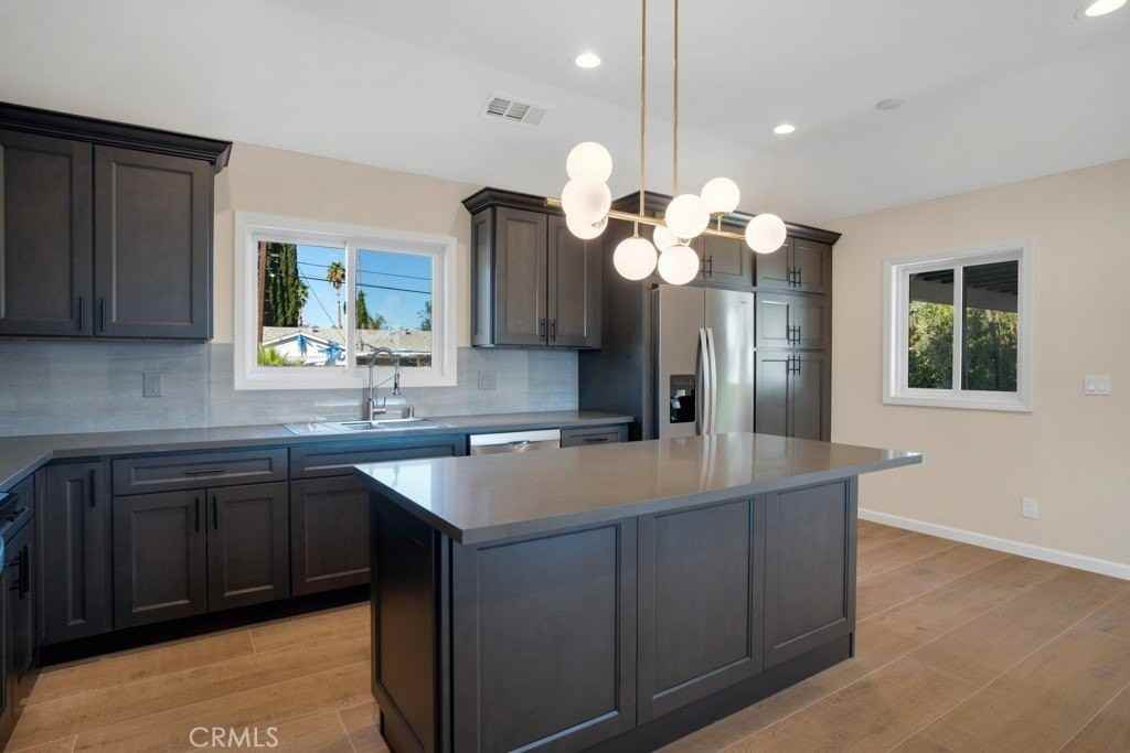 7633 Fallbrook Ave - Photo 5 of 23