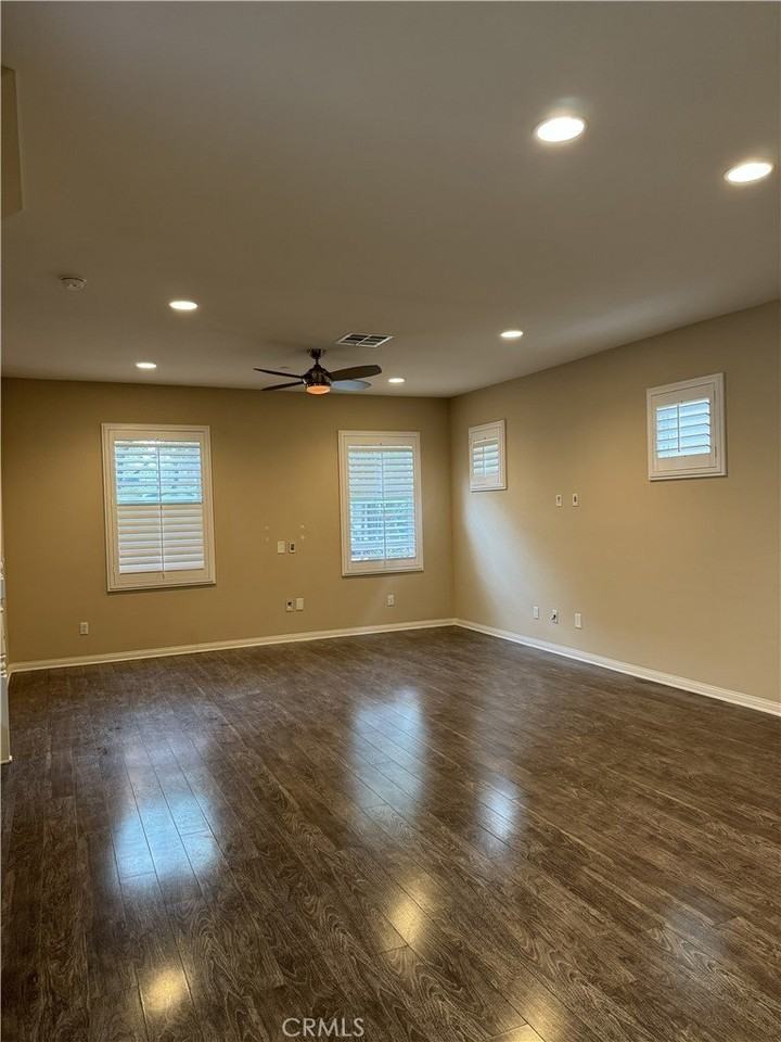 14584 Narcisse Dr - Photo 4 of 35