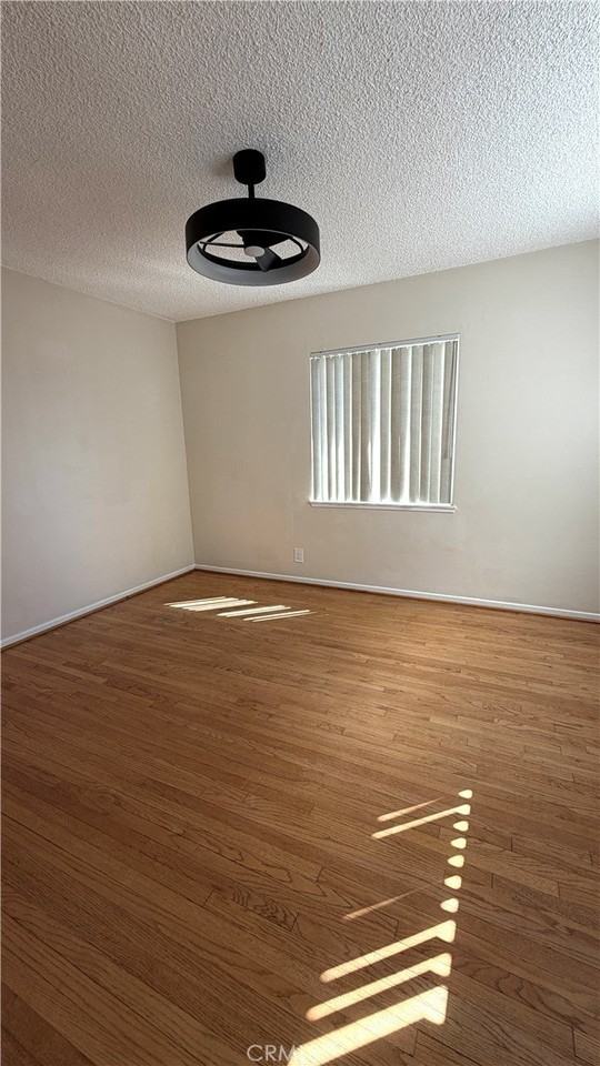 927 Latchford Ave - Photo 6 of 14