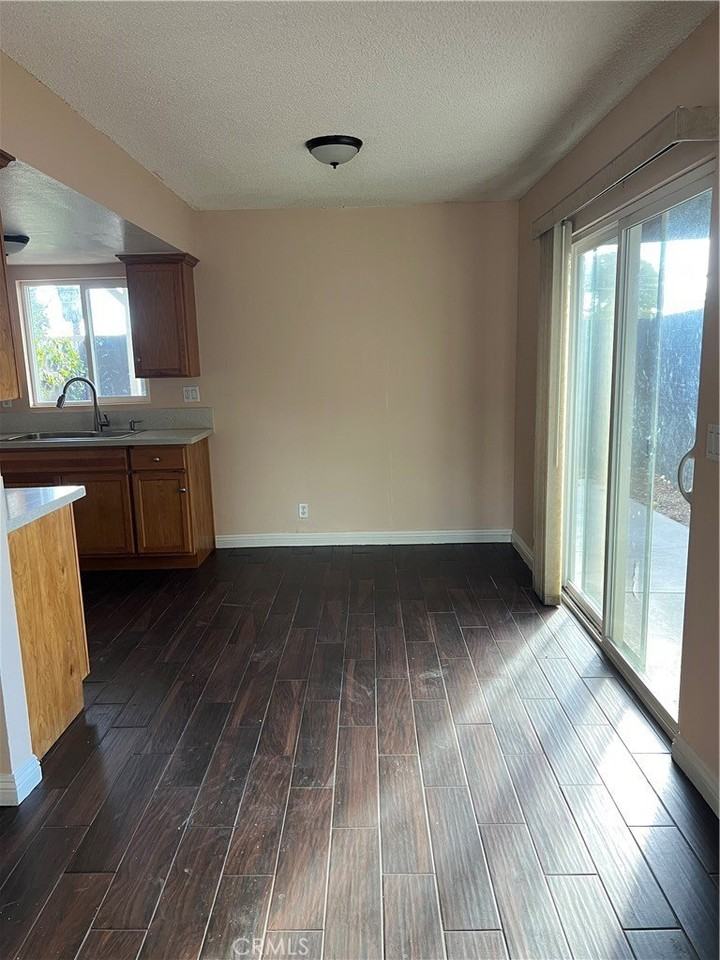 4935 Sereno Dr - Photo 4 of 12