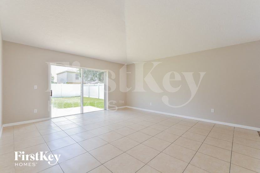 5216 Sunset Canyon Dr - Photo 7 of 15