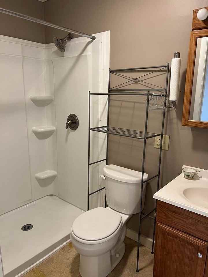 222 Main St - Photo 7 of 9