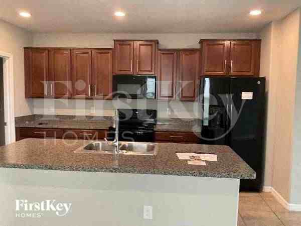 138 Cascade Bend Dr - Photo 6 of 10