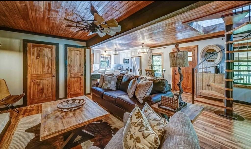 81 Falcon Cir - Photo 4 of 28