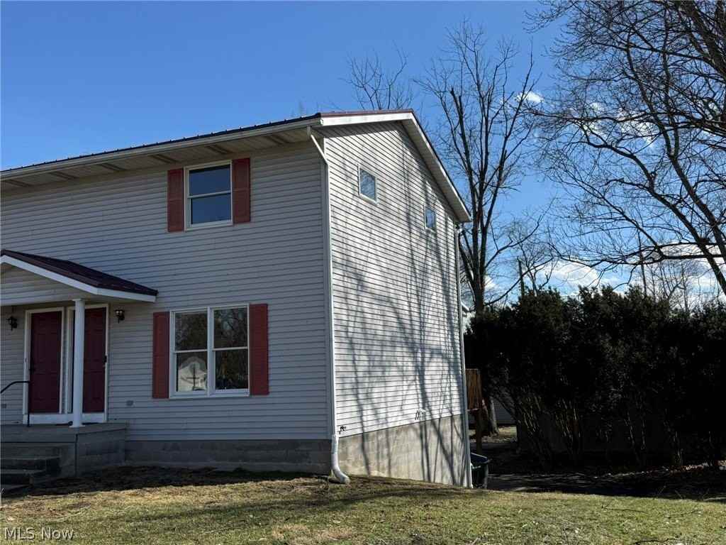 604 Harger St - Photo 2 of 25