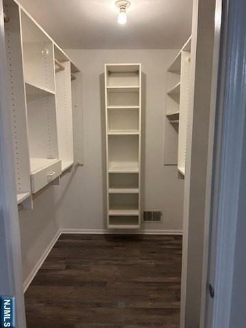 310 Linden St - Photo 5 of 7