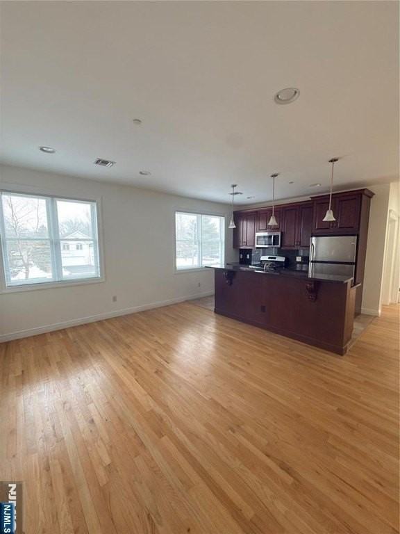 725 River Rd - Photo 3 of 9