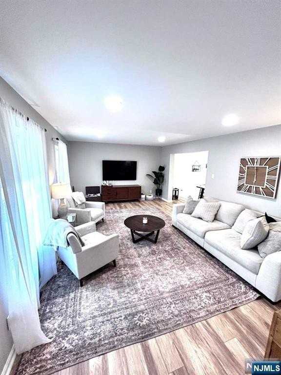 109 Ramapo Valley Rd - Photo 3 of 23