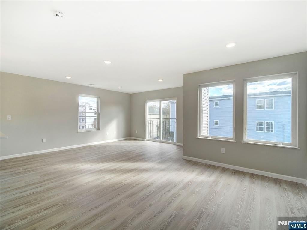 32 N 14th Street - Photo 5 of 17