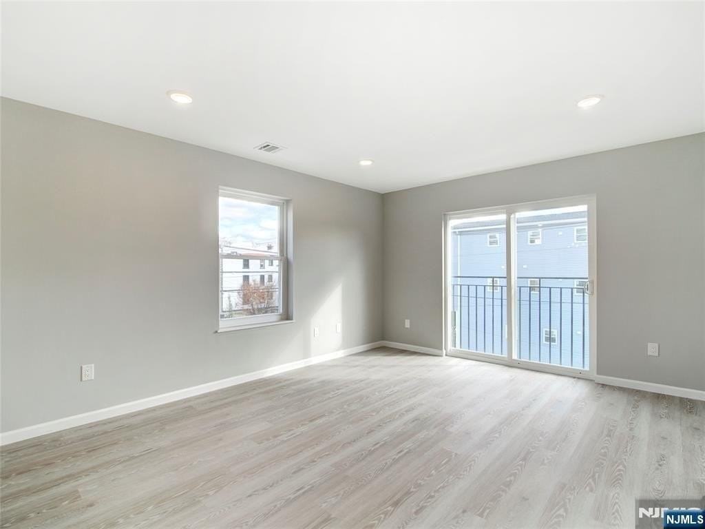 32 N 14th Street - Photo 7 of 17