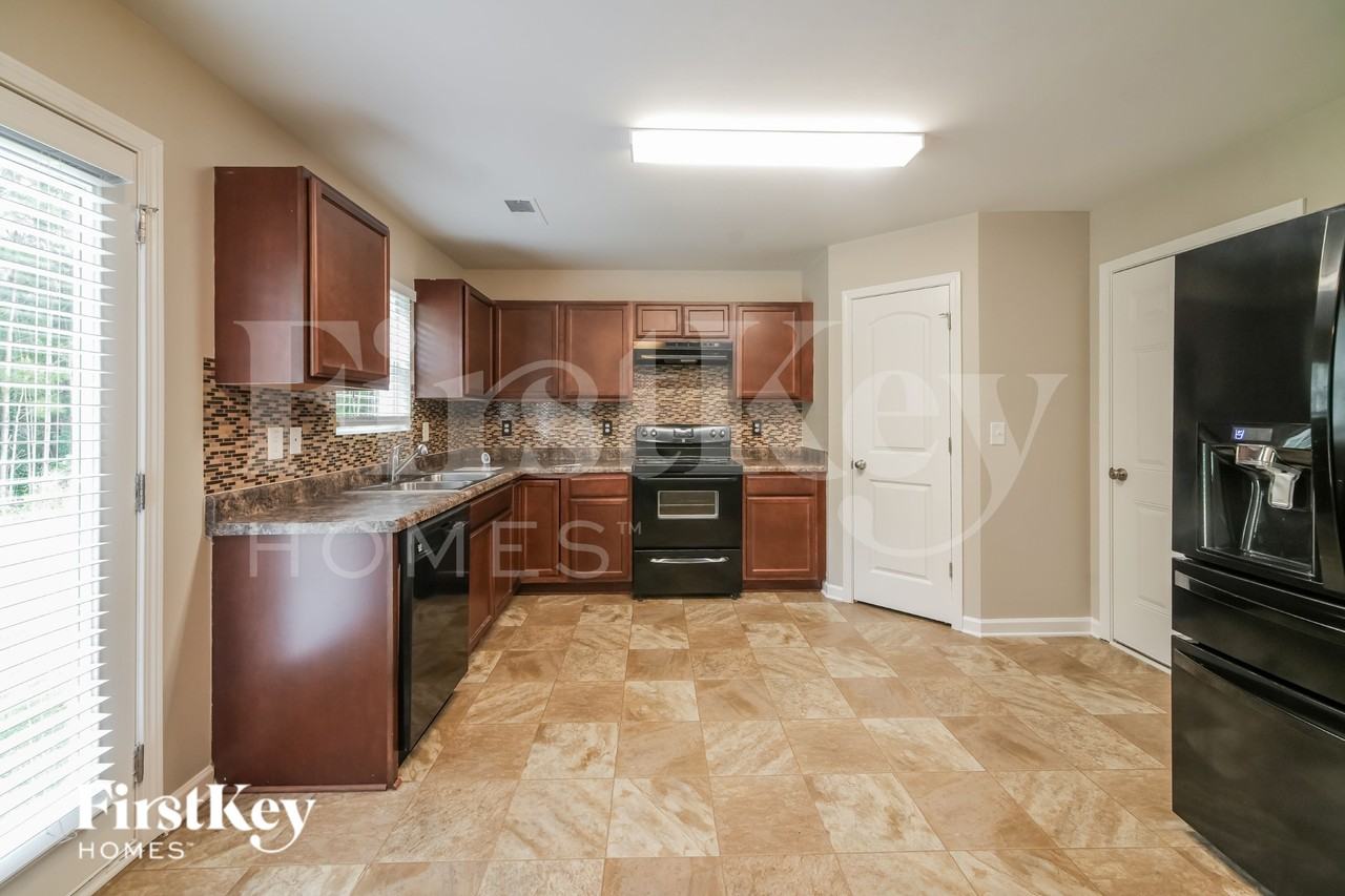 221 Lantana Xing - Photo 6 of 18