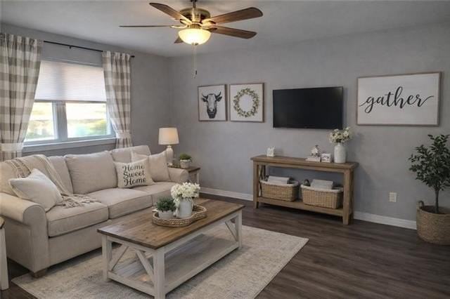 3022 Phoenix St - Photo 2 of 18