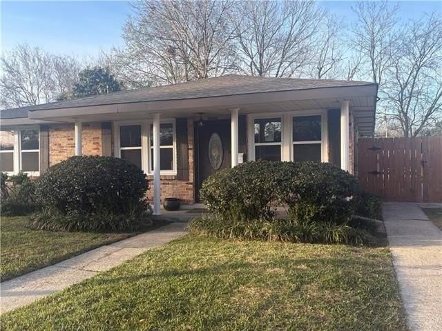 9008 Darby Ln - Photo 3 of 20