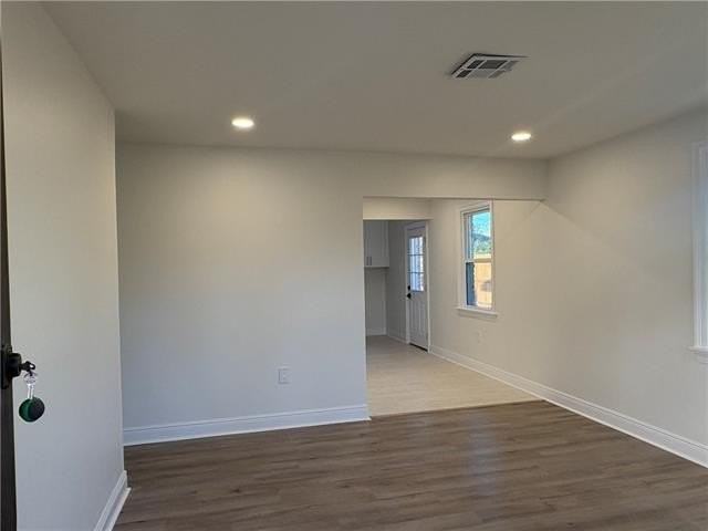 9008 Darby Ln - Photo 4 of 20