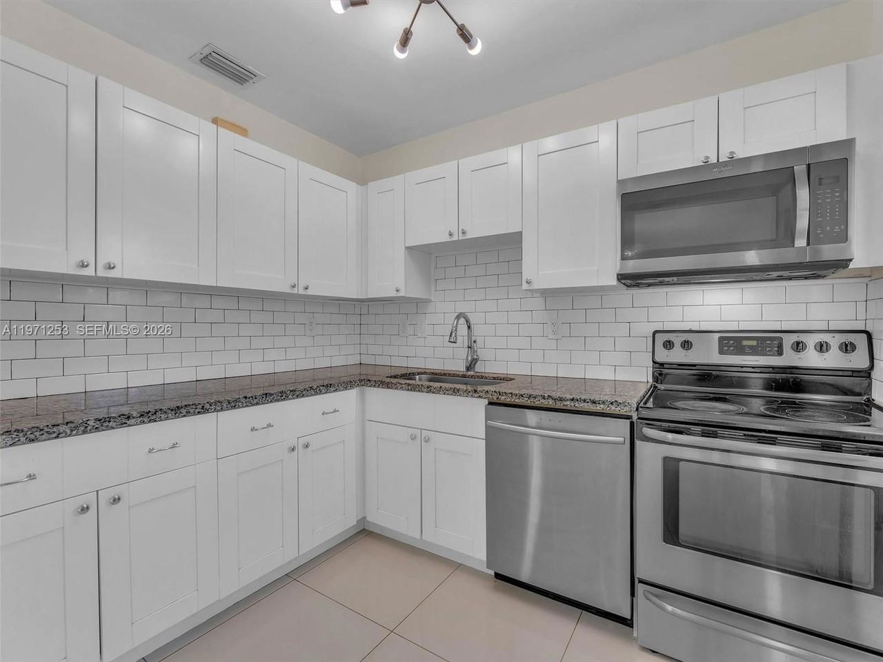 6510 Sw 63rd Ct - Photo 5 of 8