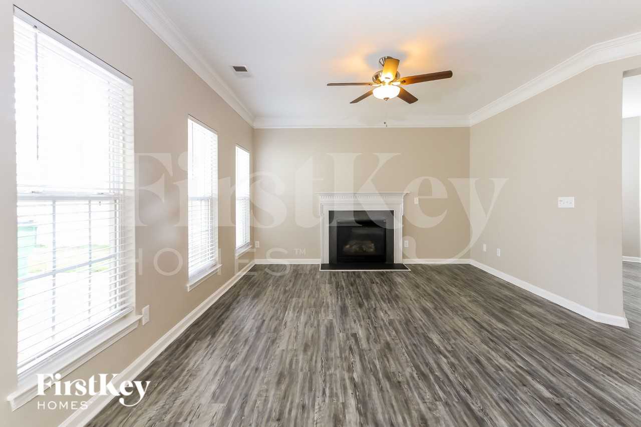 11701 Kingsley View Dr - Photo 2 of 15