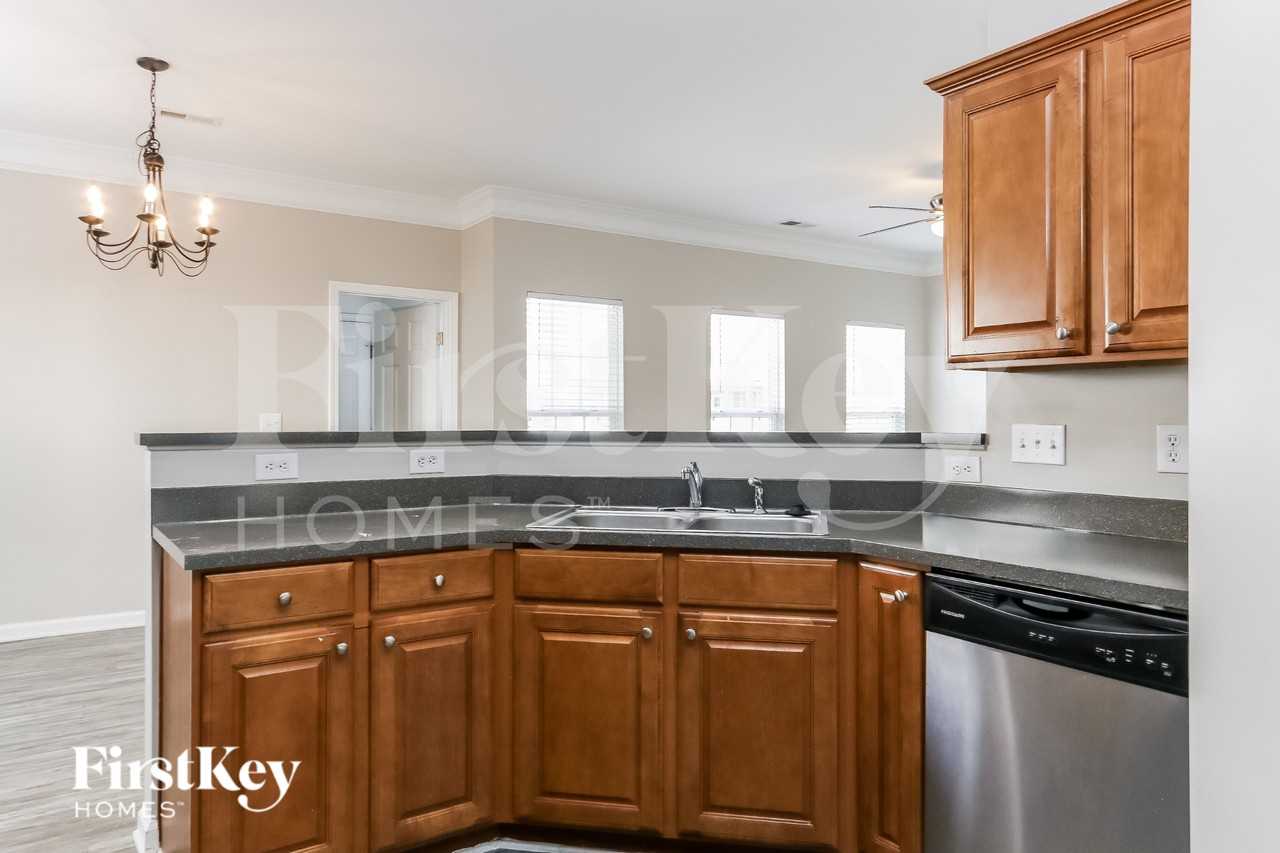 11701 Kingsley View Dr - Photo 5 of 15