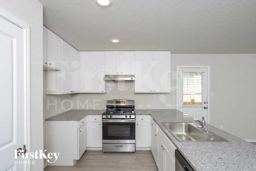 14914 Watson Ml - Photo 5 of 15