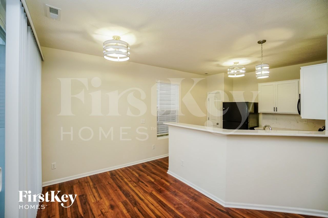 5546 Tygart Valley Dr - Photo 4 of 15