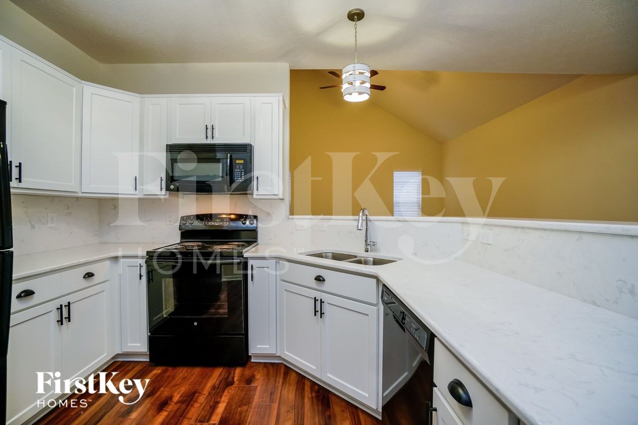 5546 Tygart Valley Dr - Photo 7 of 15