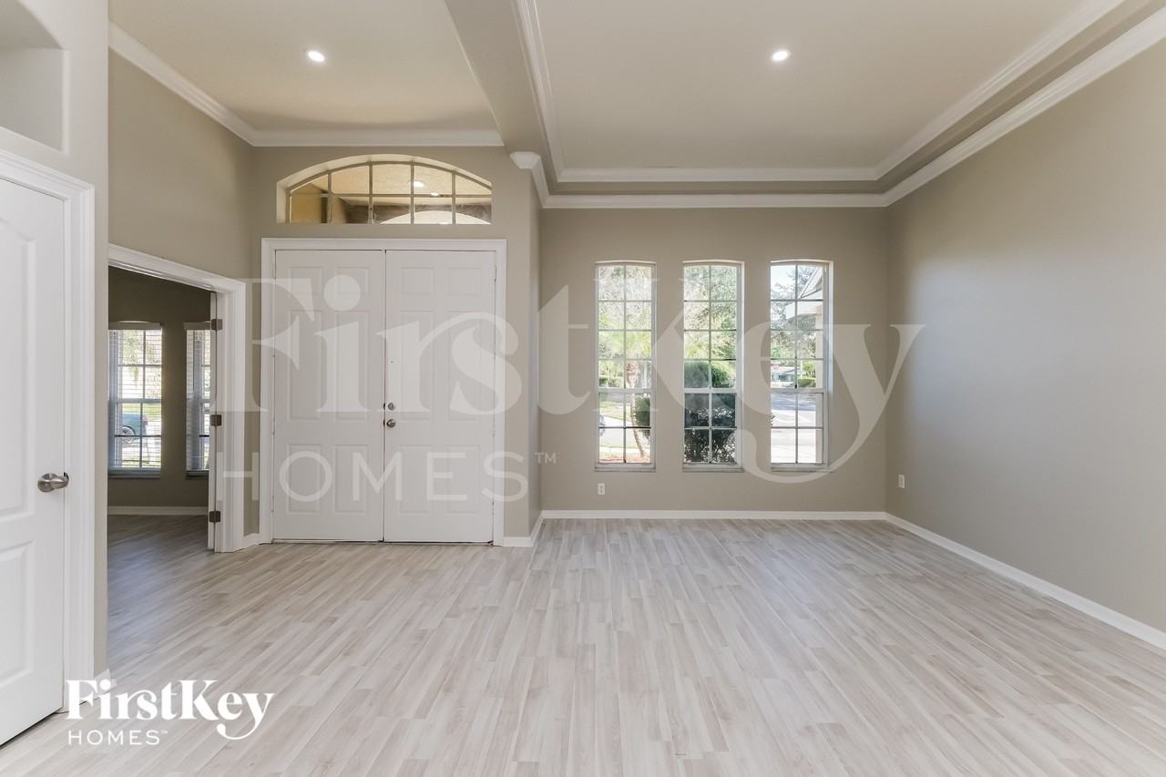 2210 Briana Dr - Photo 3 of 15