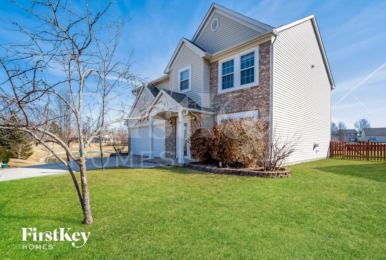 7811 Camfield Way - Photo 2 of 15