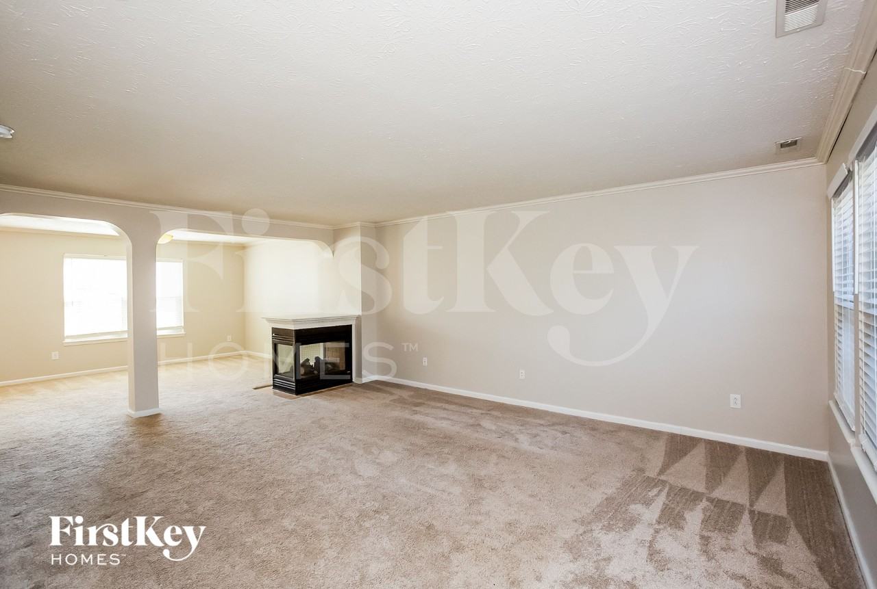 7811 Camfield Way - Photo 3 of 15