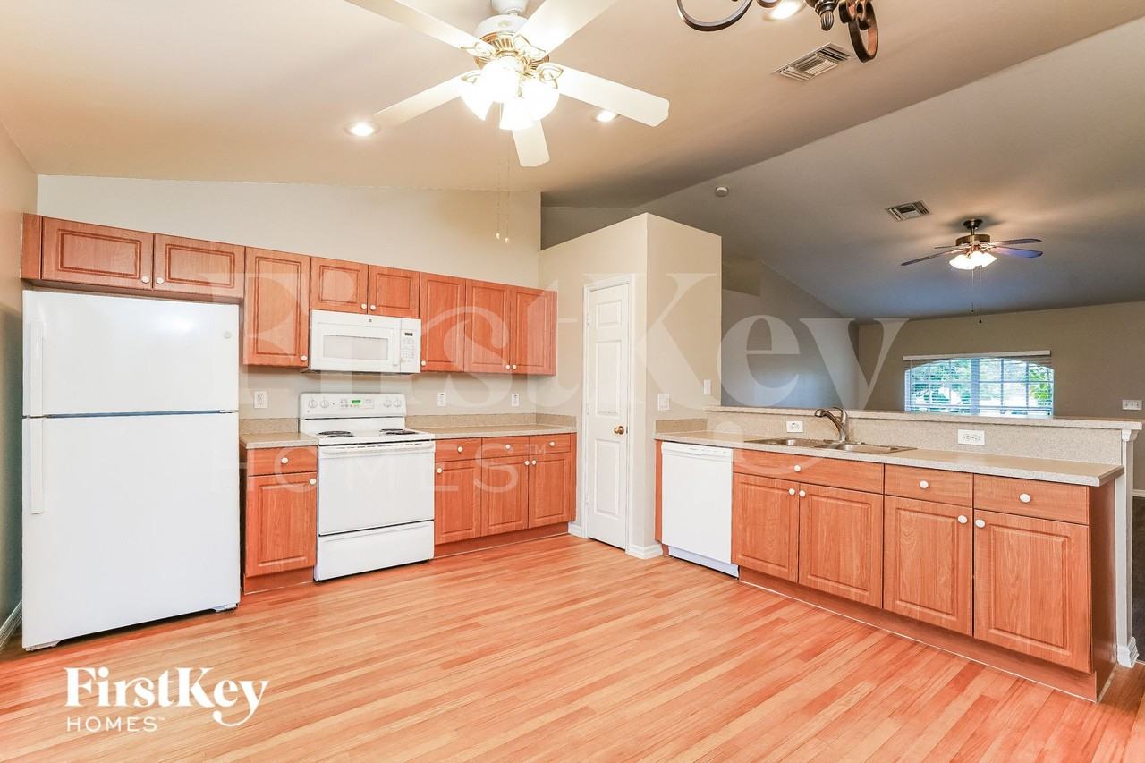 3726 6th St W - Photo 7 of 15