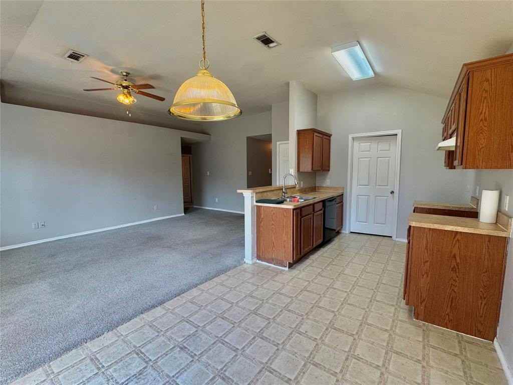 12320 Fish Rd - Photo 6 of 12