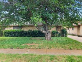 2410 Woodoak Ct - Photo 1 of 1