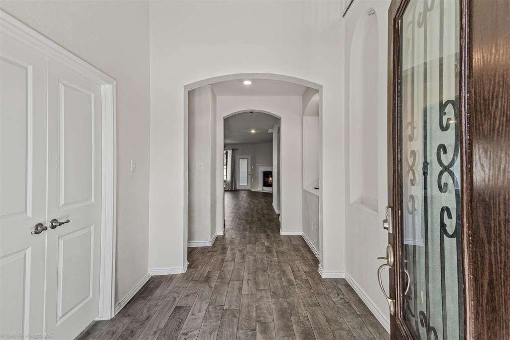 2018 Tahoka Ln - Photo 2 of 34