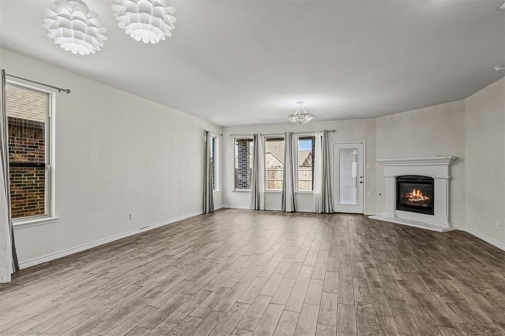 2018 Tahoka Ln - Photo 4 of 34