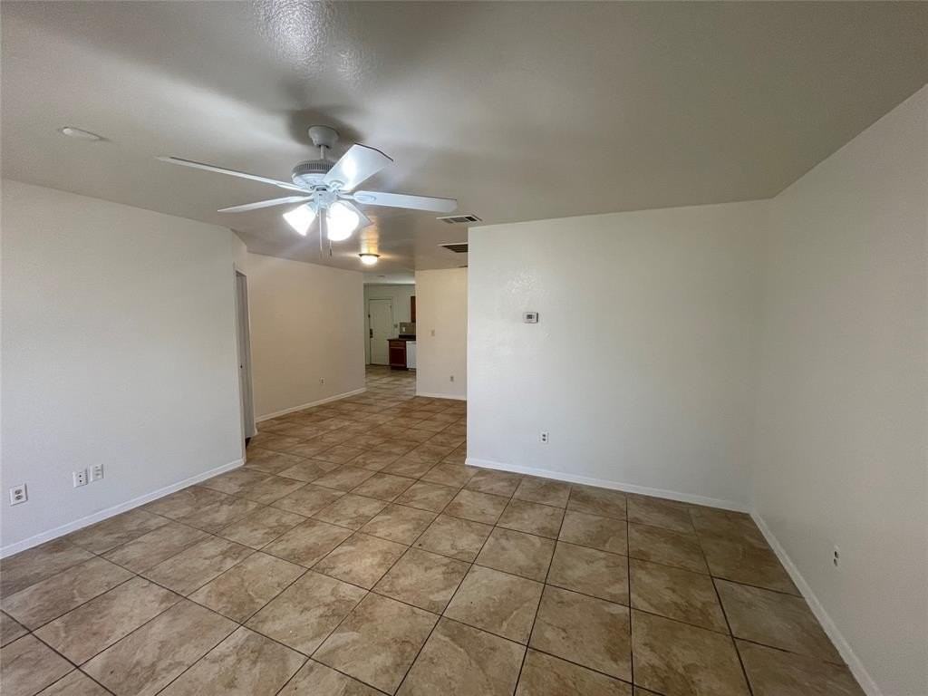 2520 Kirkley St - Photo 3 of 13