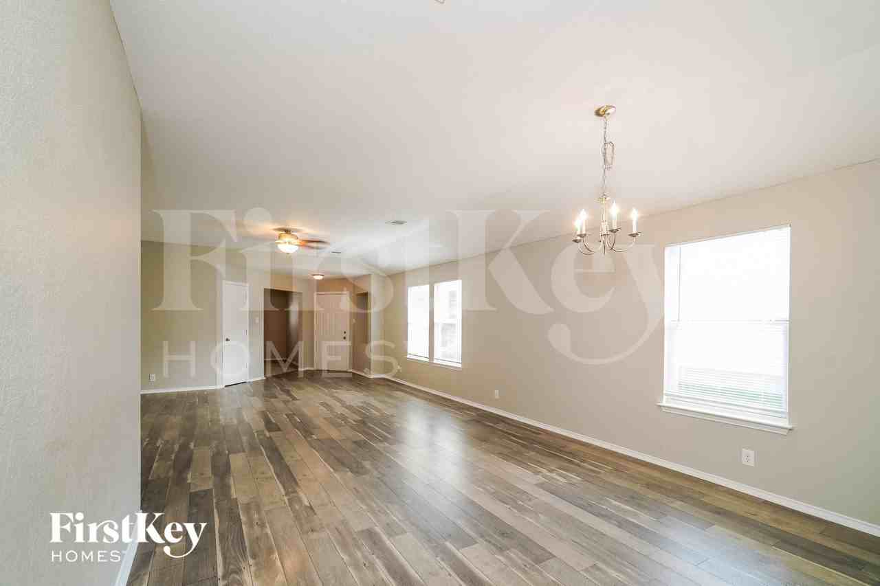 344 Cattle Run - Photo 4 of 15