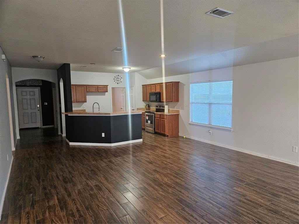 230 Timber Dr - Photo 4 of 20