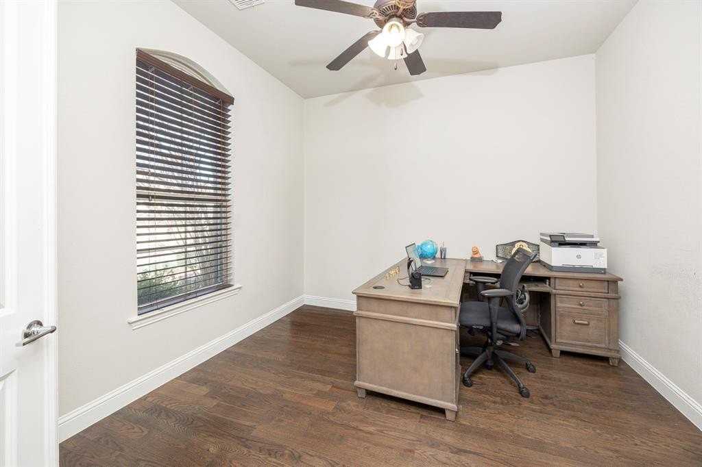 359 Timber Creek Ln - Photo 5 of 38