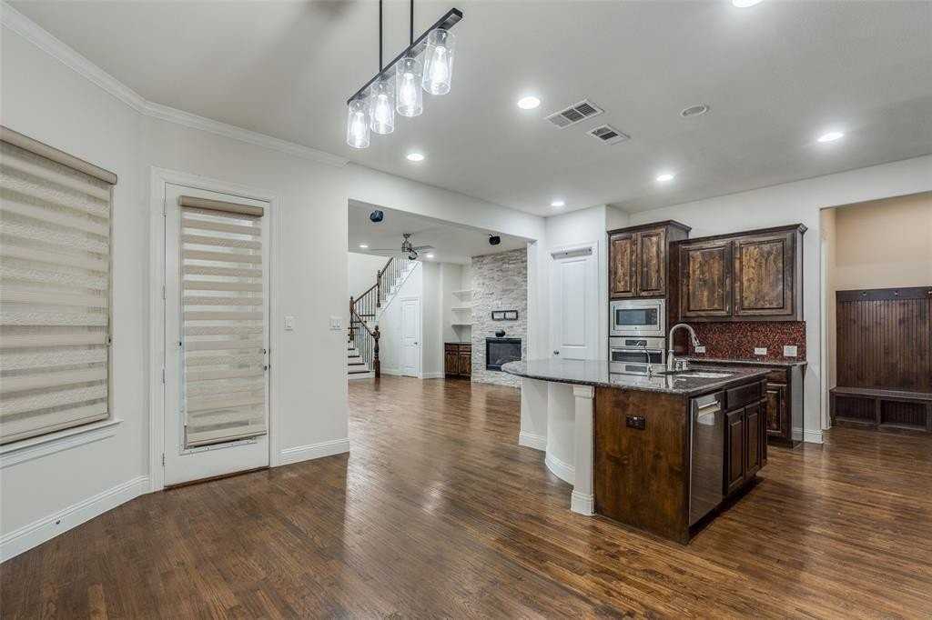 8763 Portola Dr - Photo 7 of 25