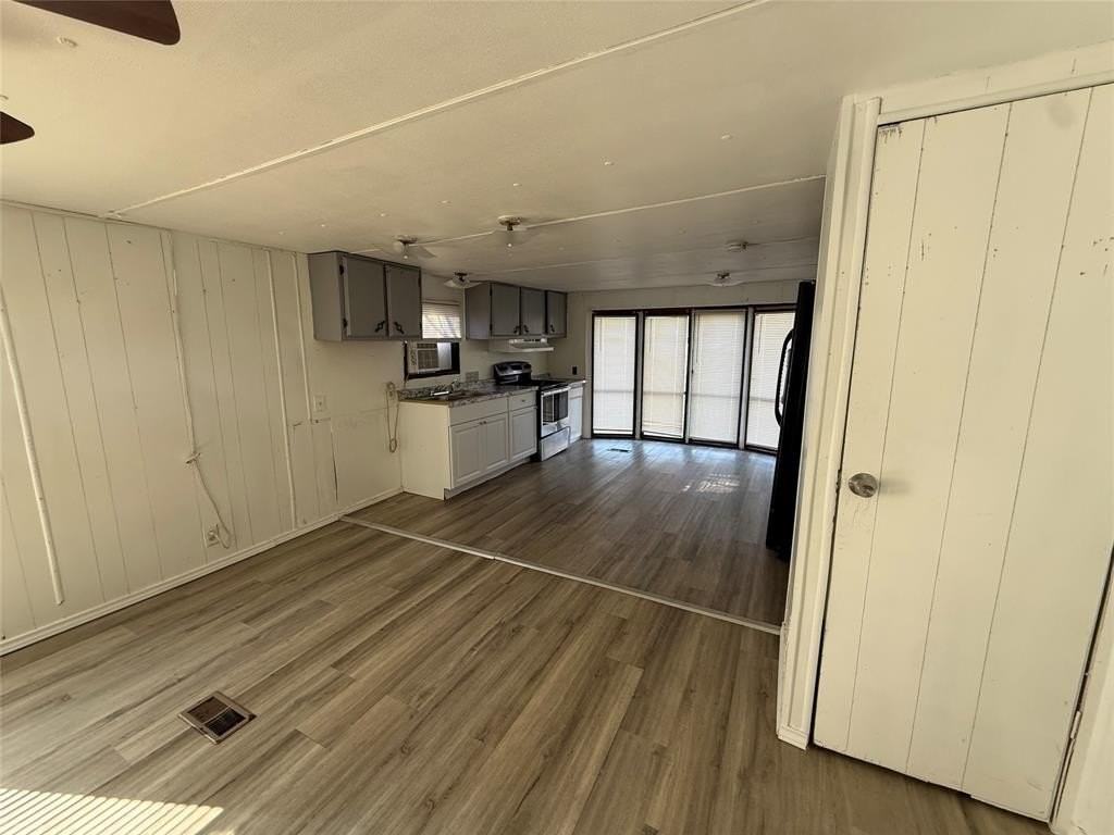 3277 Hidalgo Rd Apt A - Photo 4 of 20