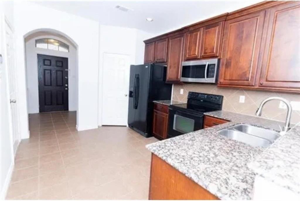 3632 Swiss Ln - Photo 4 of 10