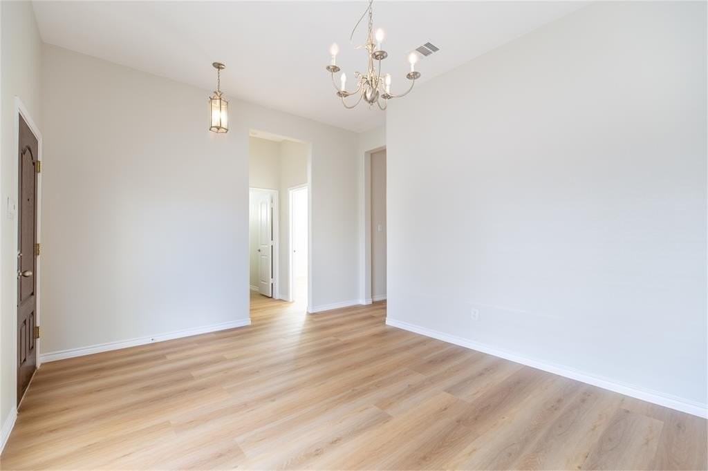 5708 Silver Buckle Dr - Photo 4 of 23