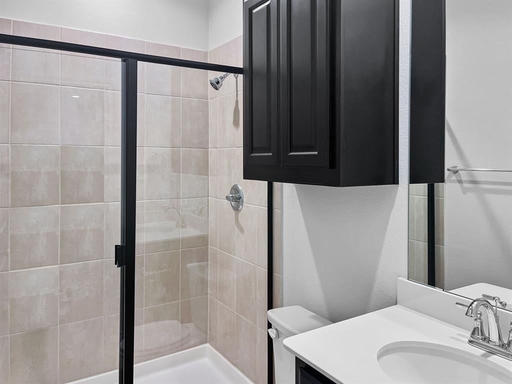 1817 Winecup Dr - Photo 7 of 18