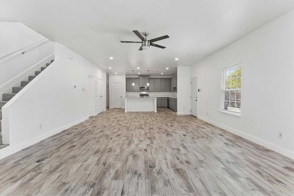 3045 Barling St - Photo 7 of 24