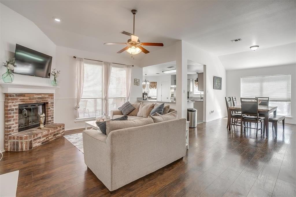 1008 Vaden Ave - Photo 6 of 16