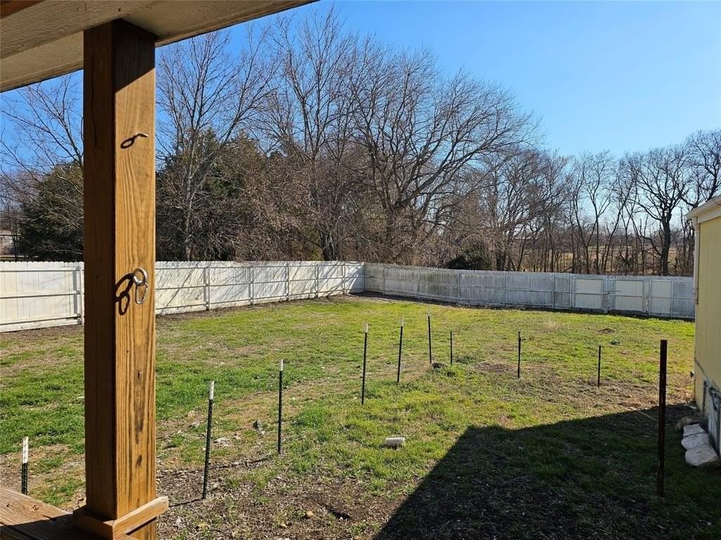 1616 Milrany Ln - Photo 4 of 18