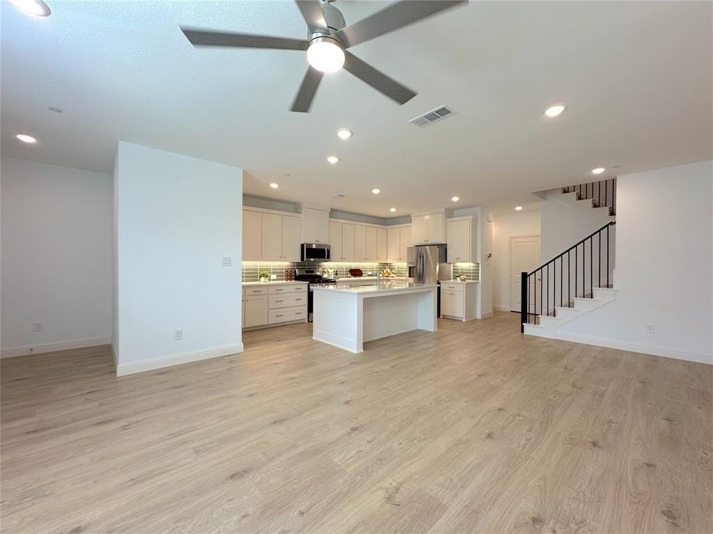 4782 Lunker St - Photo 4 of 37