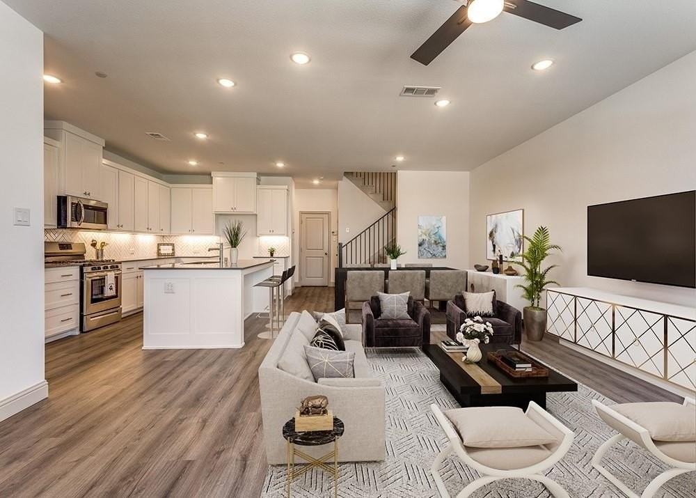 4782 Lunker St - Photo 7 of 37