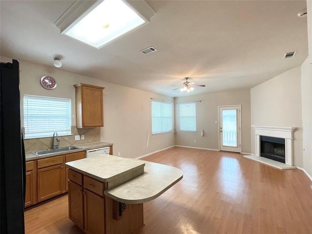 1218 Cedar Branch Dr - Photo 4 of 20